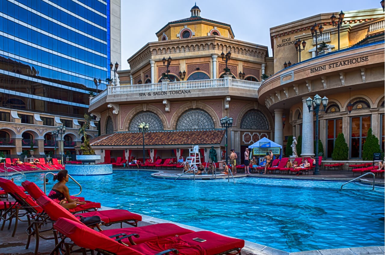 Peppermill Casino pool